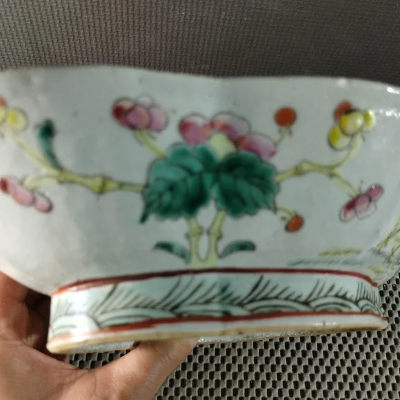Antique Chinese Hand Painted Famille Rose Porcelain Footed Bowl